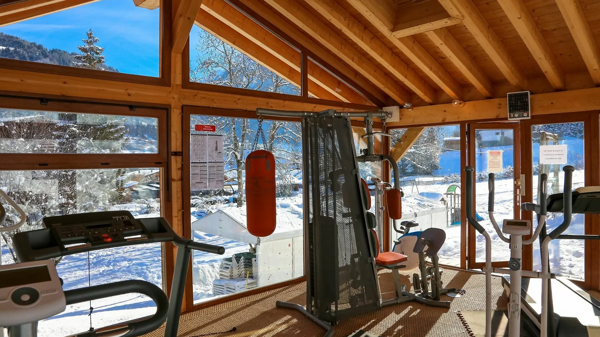 Hotel Club Le Cret Morzine 3*,